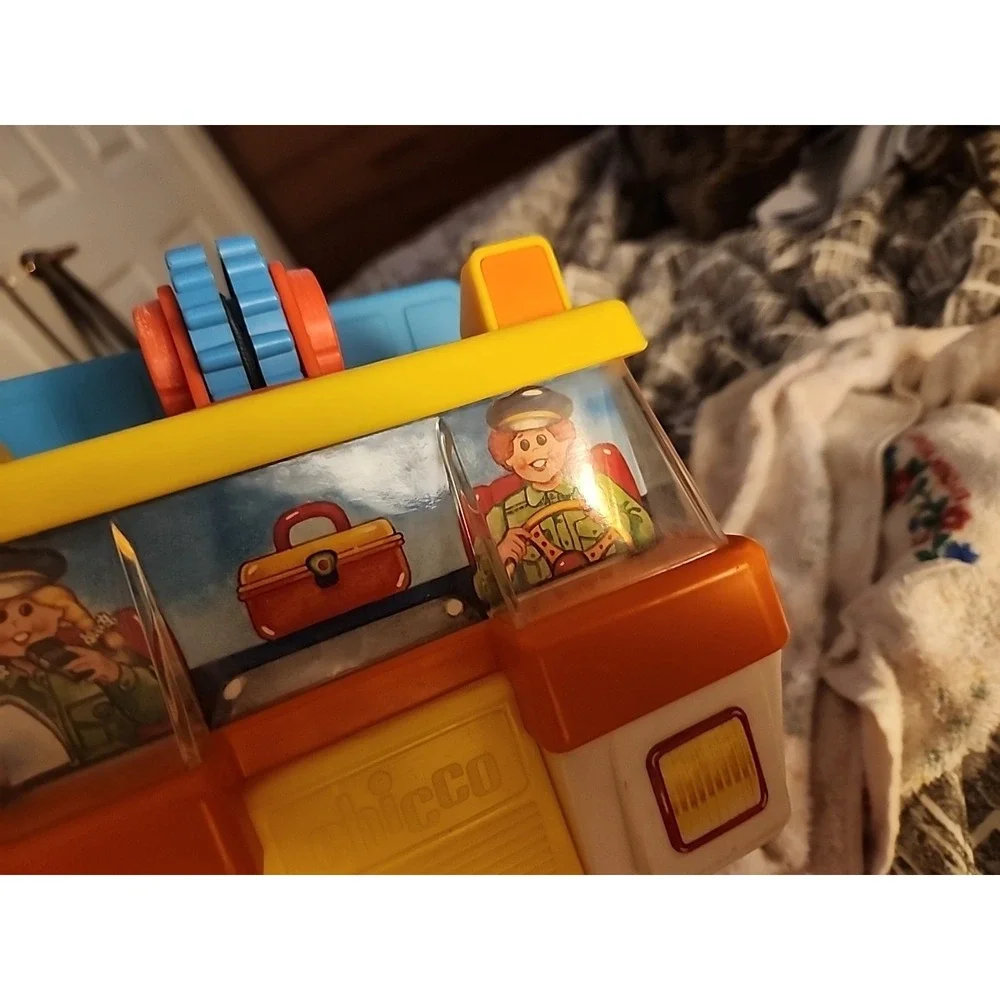 Vtg 80's Rare Chicco The Big Hook Utility Toy Vehicle Excell Cond See Photos 12